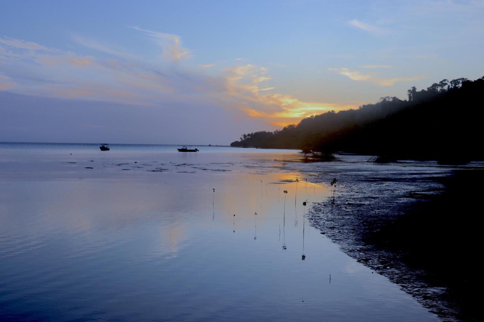 Waidroka Bay Resort Deuba Экстерьер фото
