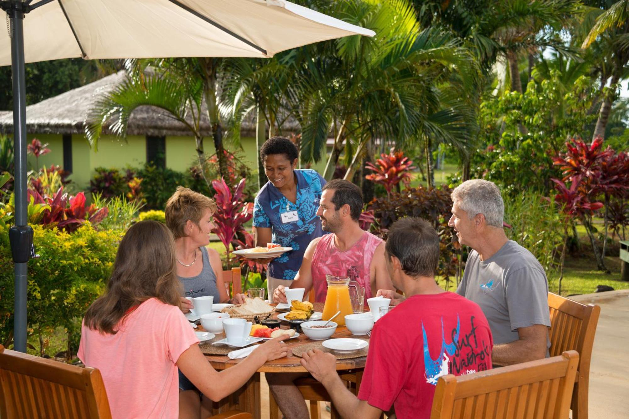 Waidroka Bay Resort Deuba Экстерьер фото